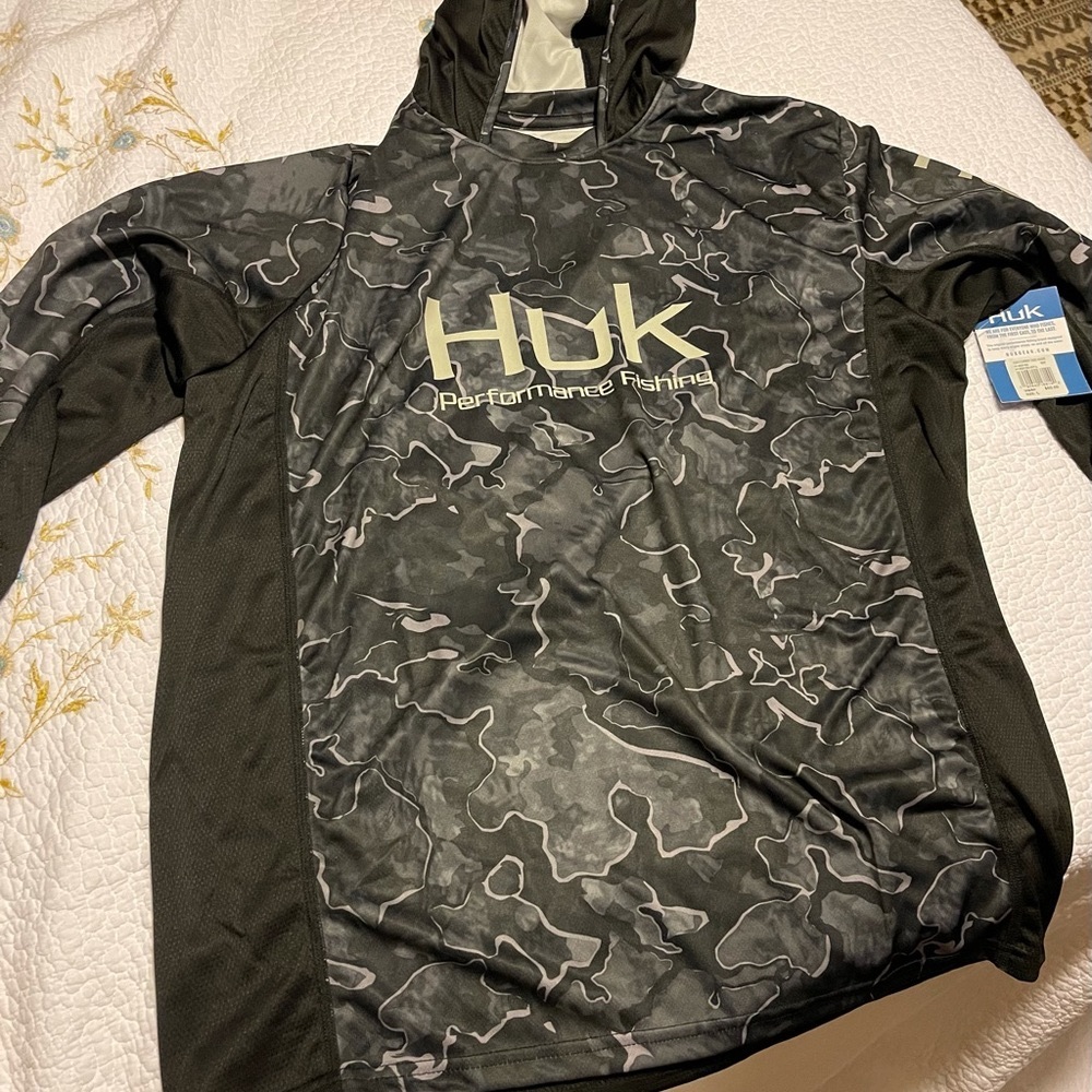 3 Fishing shirts size large bundle